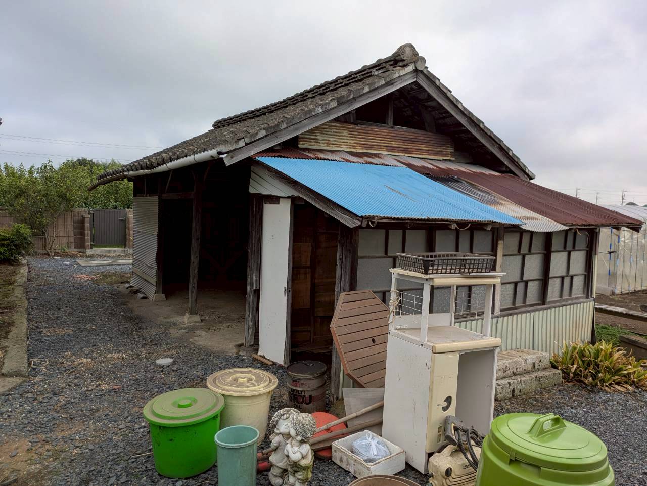 小屋改修工事Before