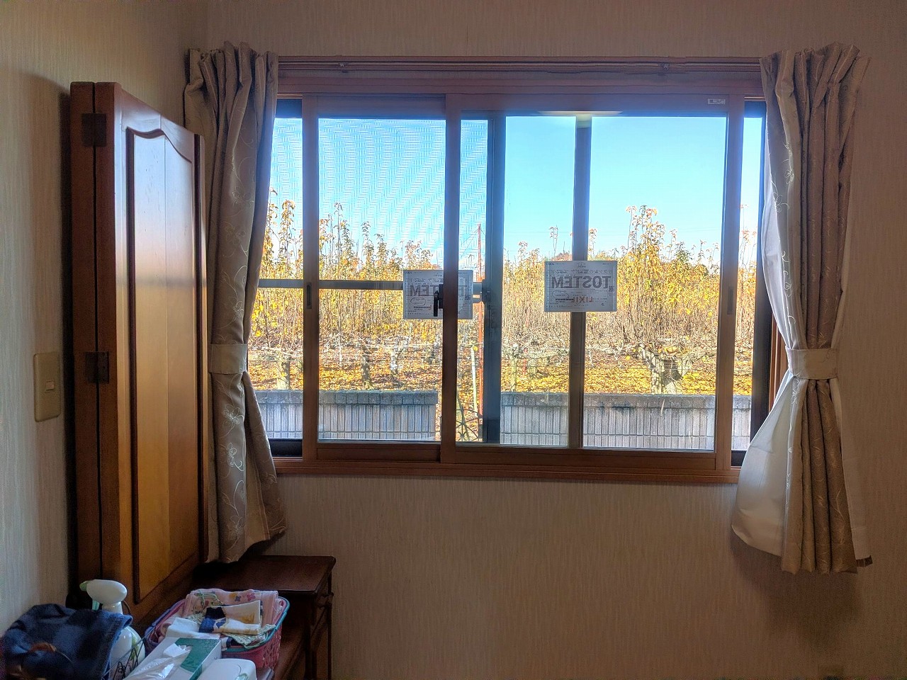 寝室腰高窓内窓設置工事After